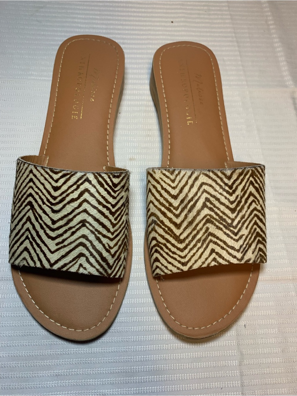 Anthropology Zebra Slides Brown/White. Women SZ 10. GUC